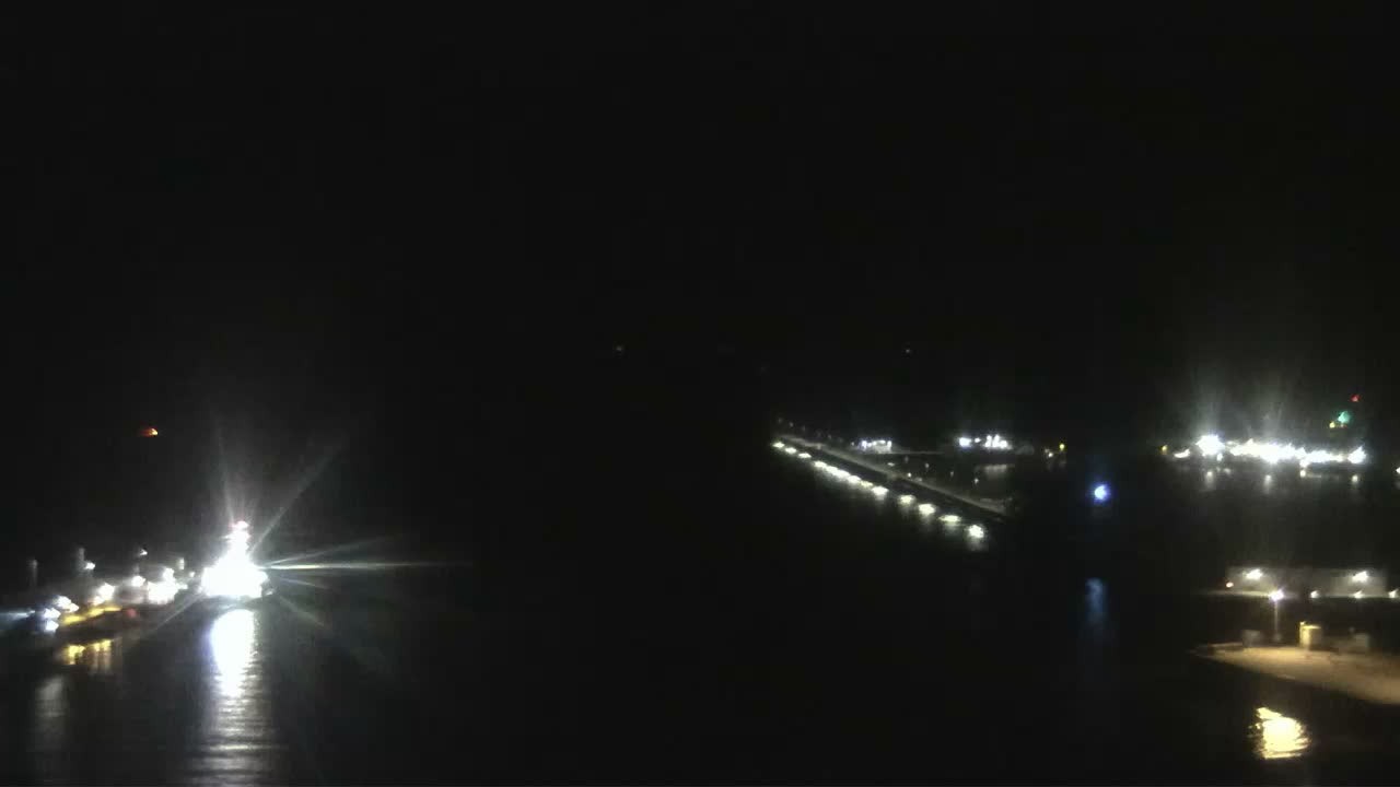 Archiv Foto Webcam Helgoland: Blick auf die Ladungsbrücke