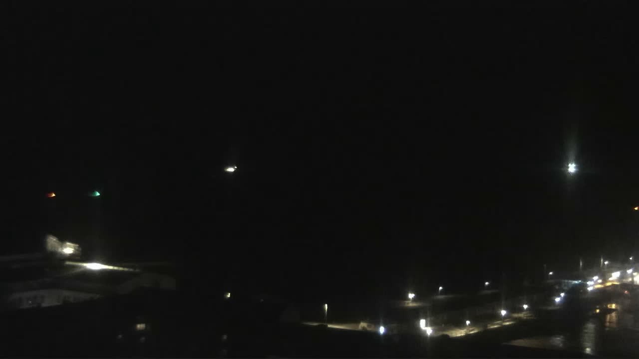 Archiv Foto Webcam Helgoland: Blick auf die Ladungsbrücke