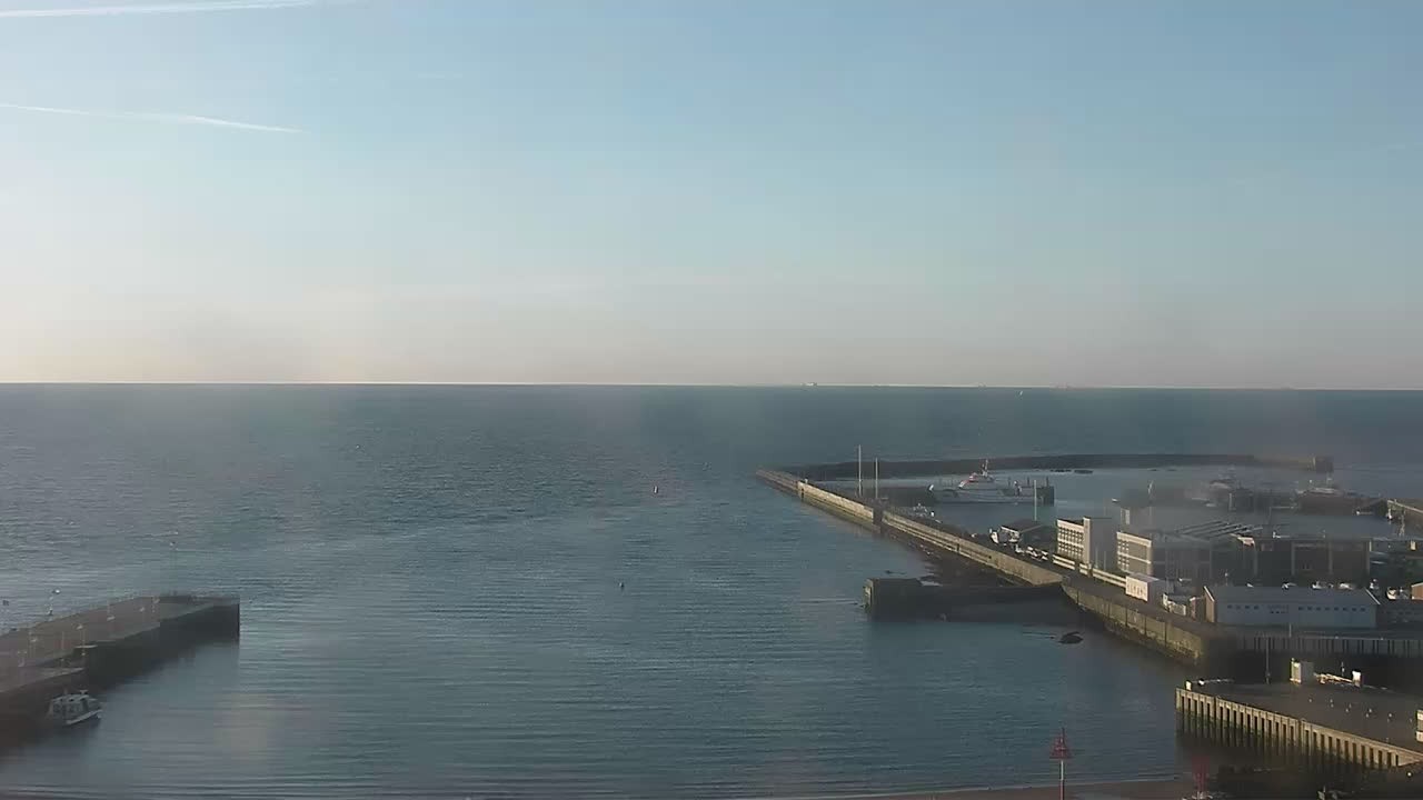 Archiv Foto Webcam Helgoland: Blick auf die Ladungsbrücke