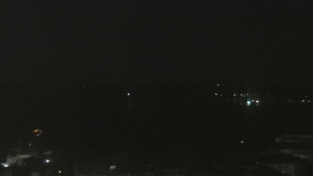 Archiv Foto Webcam Helgoland: Blick auf die Ladungsbrücke
