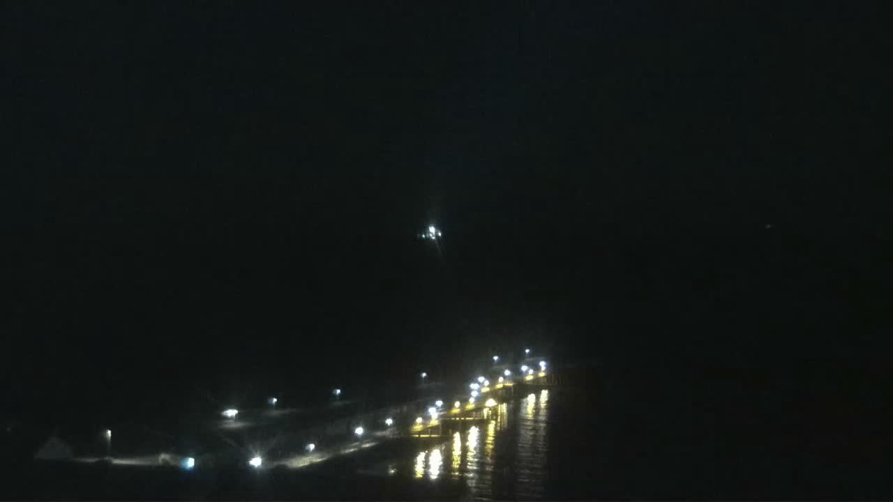 Archiv Foto Webcam Helgoland: Blick auf die Ladungsbrücke