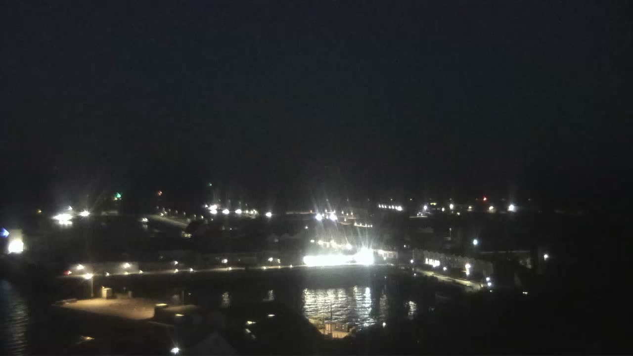 Archiv Foto Webcam Helgoland: Blick auf die Ladungsbrücke