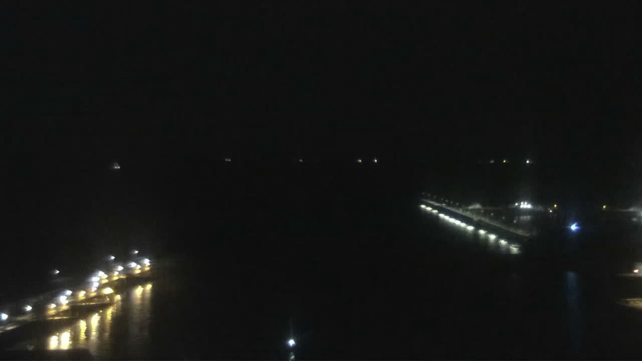 Archiv Foto Webcam Helgoland: Blick auf die Ladungsbrücke