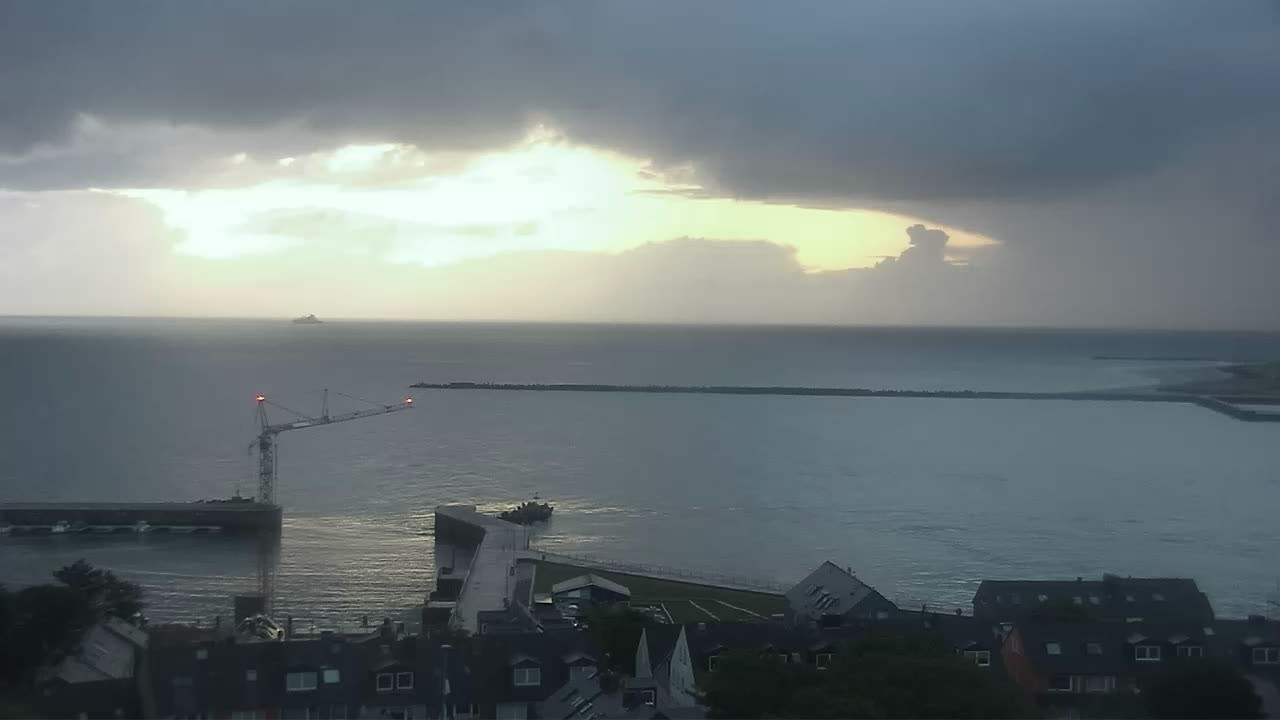 Archiv Foto Webcam Helgoland: Blick auf die Ladungsbrücke
