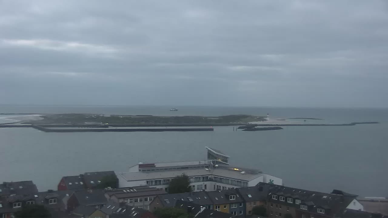 Archiv Foto Webcam Helgoland: Blick auf die Ladungsbrücke