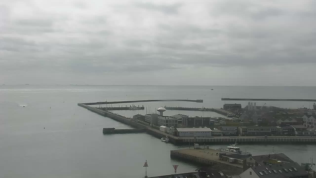 Archiv Foto Webcam Helgoland: Blick auf die Ladungsbrücke