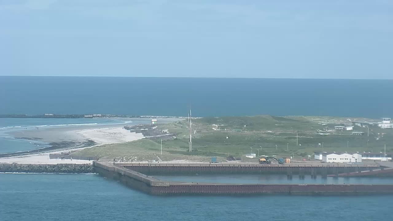 Archiv Foto Webcam Helgoland: Blick auf die Ladungsbrücke