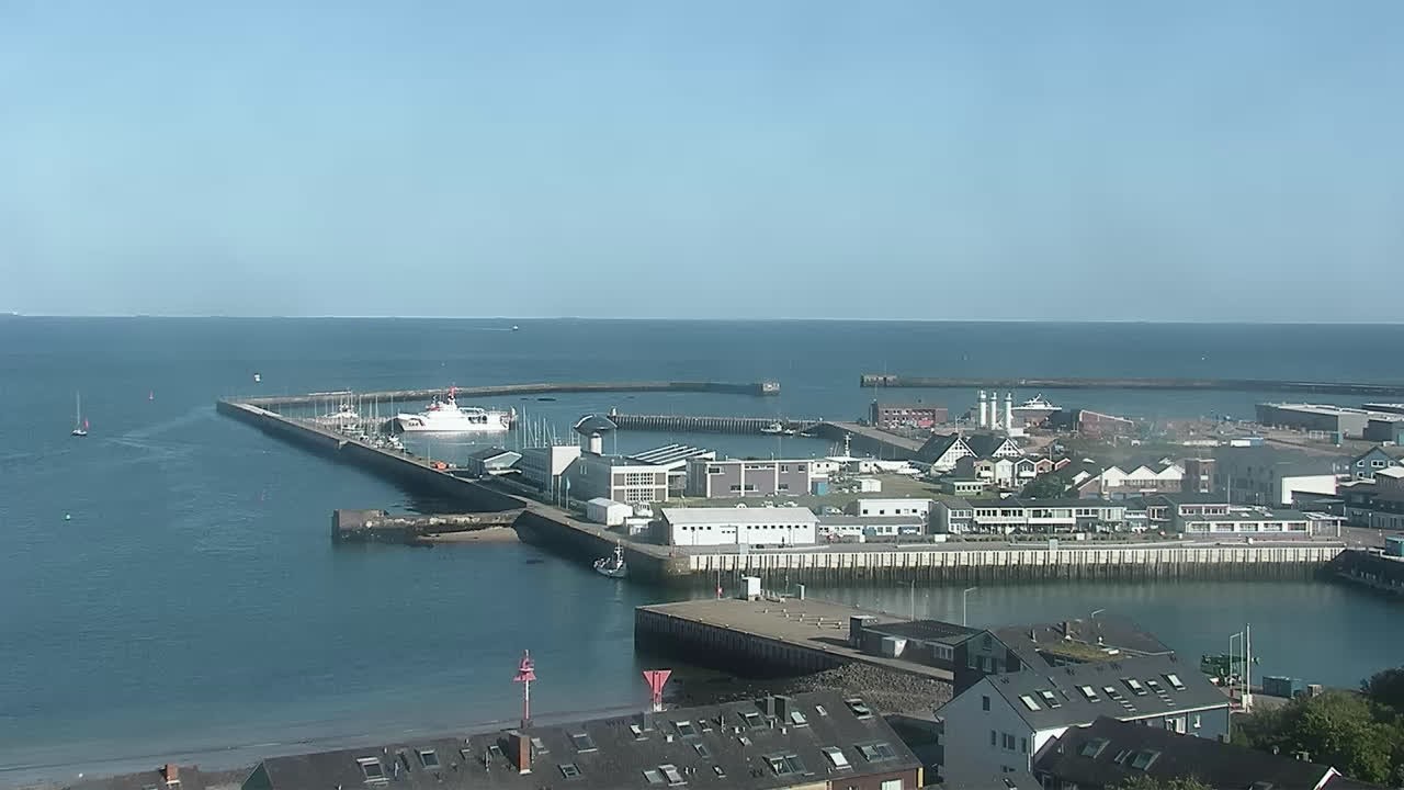 Archiv Foto Webcam Helgoland: Blick auf die Ladungsbrücke