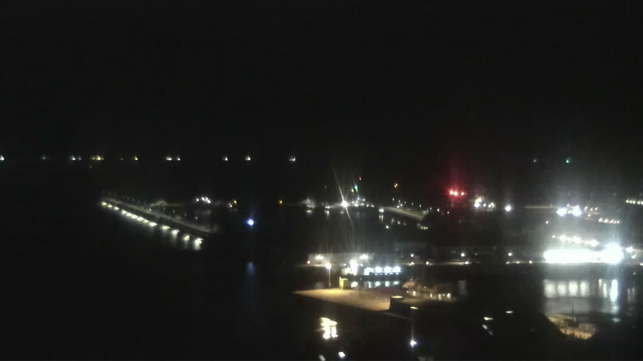 Archiv Foto Webcam Helgoland: Blick auf die Ladungsbrücke