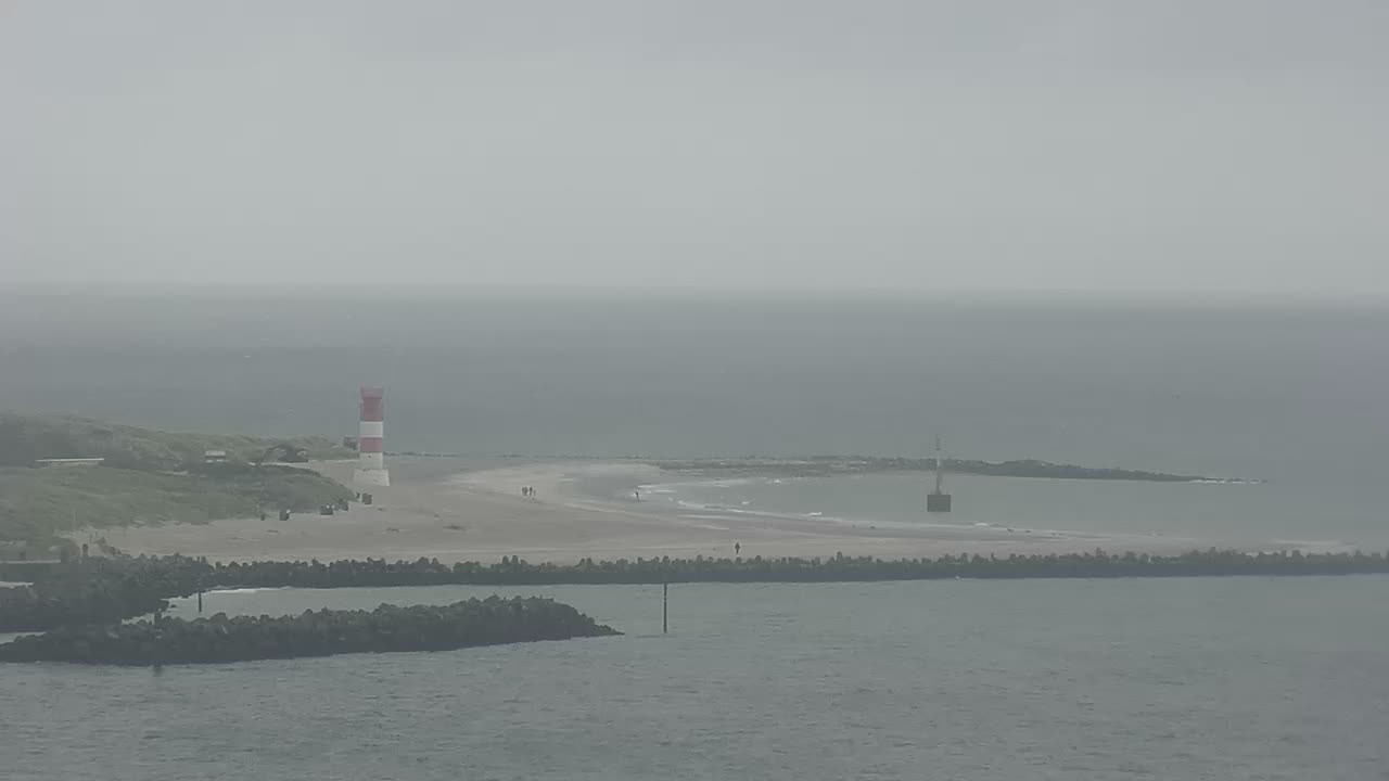 Archived image Webcam Helgoland: View of the loading bridge