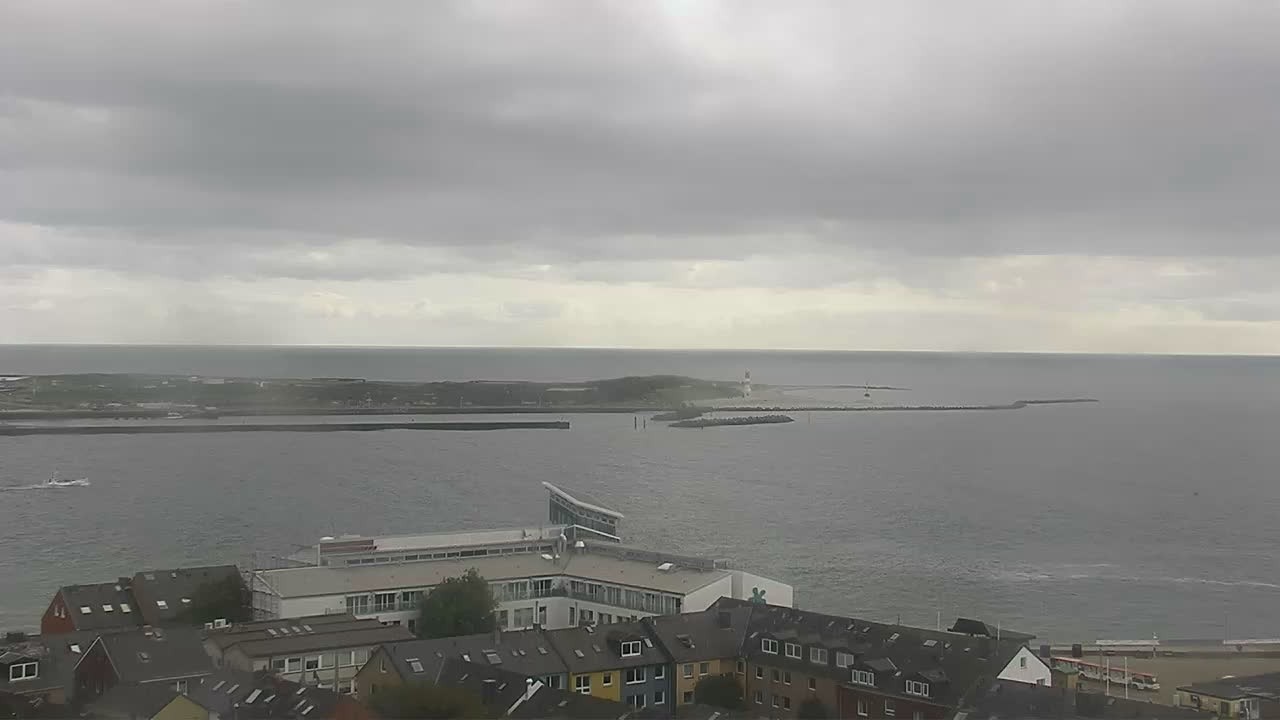 Archiv Foto Webcam Helgoland: Blick auf die Ladungsbrücke