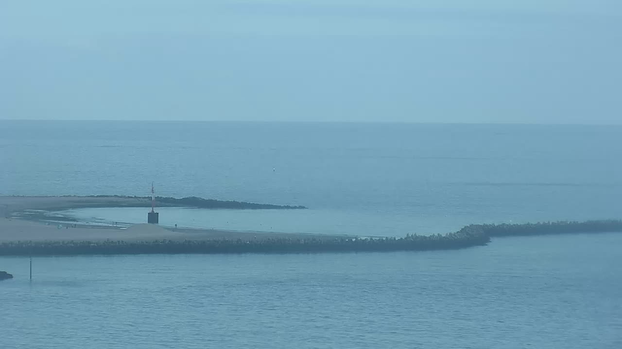 Archiv Foto Webcam Helgoland: Blick auf die Ladungsbrücke