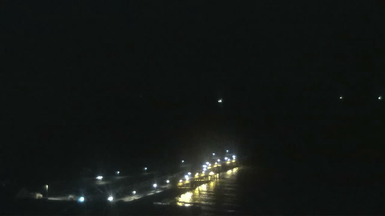 Archiv Foto Webcam Helgoland: Blick auf die Ladungsbrücke