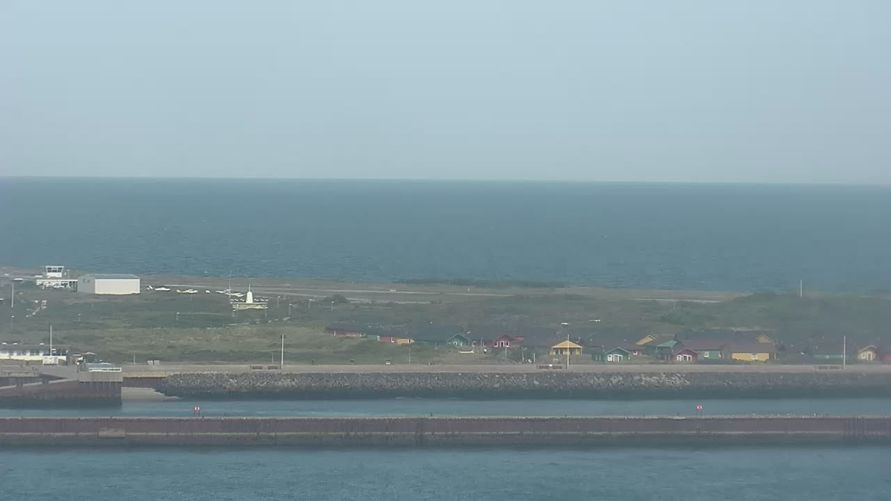 Archiv Foto Webcam Helgoland: Blick auf die Ladungsbrücke