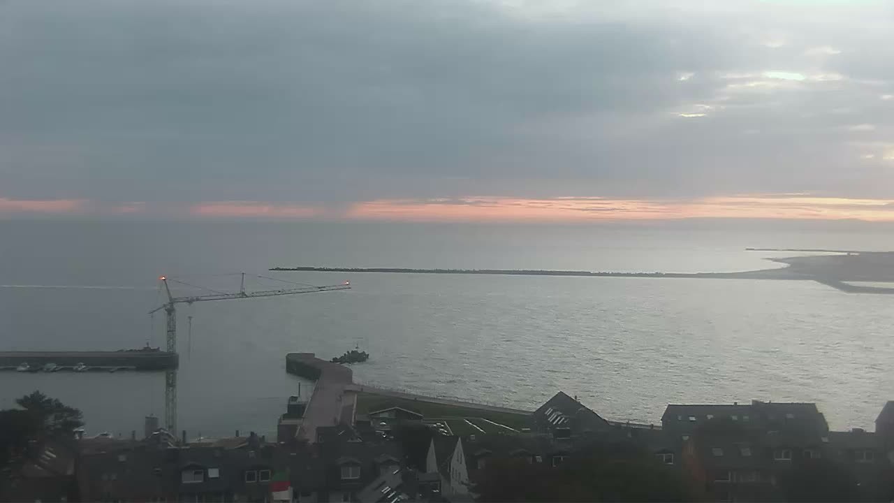 Archiv Foto Webcam Helgoland: Blick auf die Ladungsbrücke