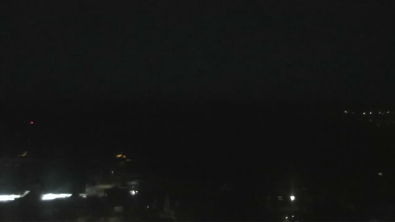 Archiv Foto Webcam Helgoland: Blick auf die Ladungsbrücke