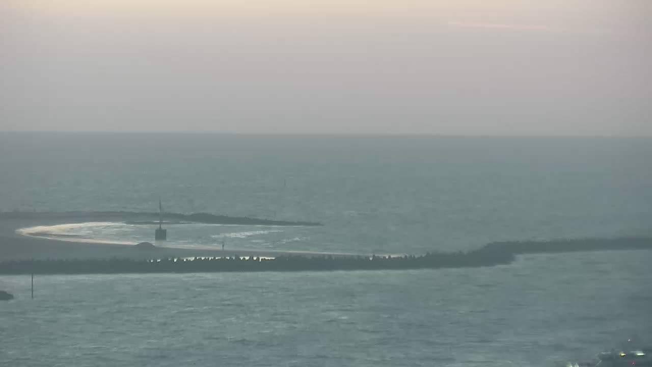 Archiv Foto Webcam Helgoland: Blick auf die Ladungsbrücke