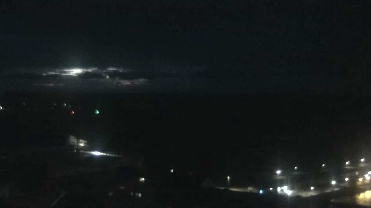 Archiv Foto Webcam Helgoland: Blick auf die Ladungsbrücke