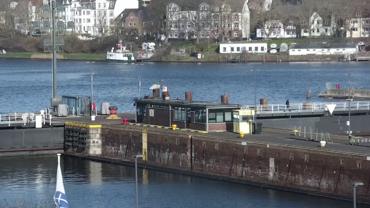 Archiv Foto Webcam Kiel: An den Schleusen