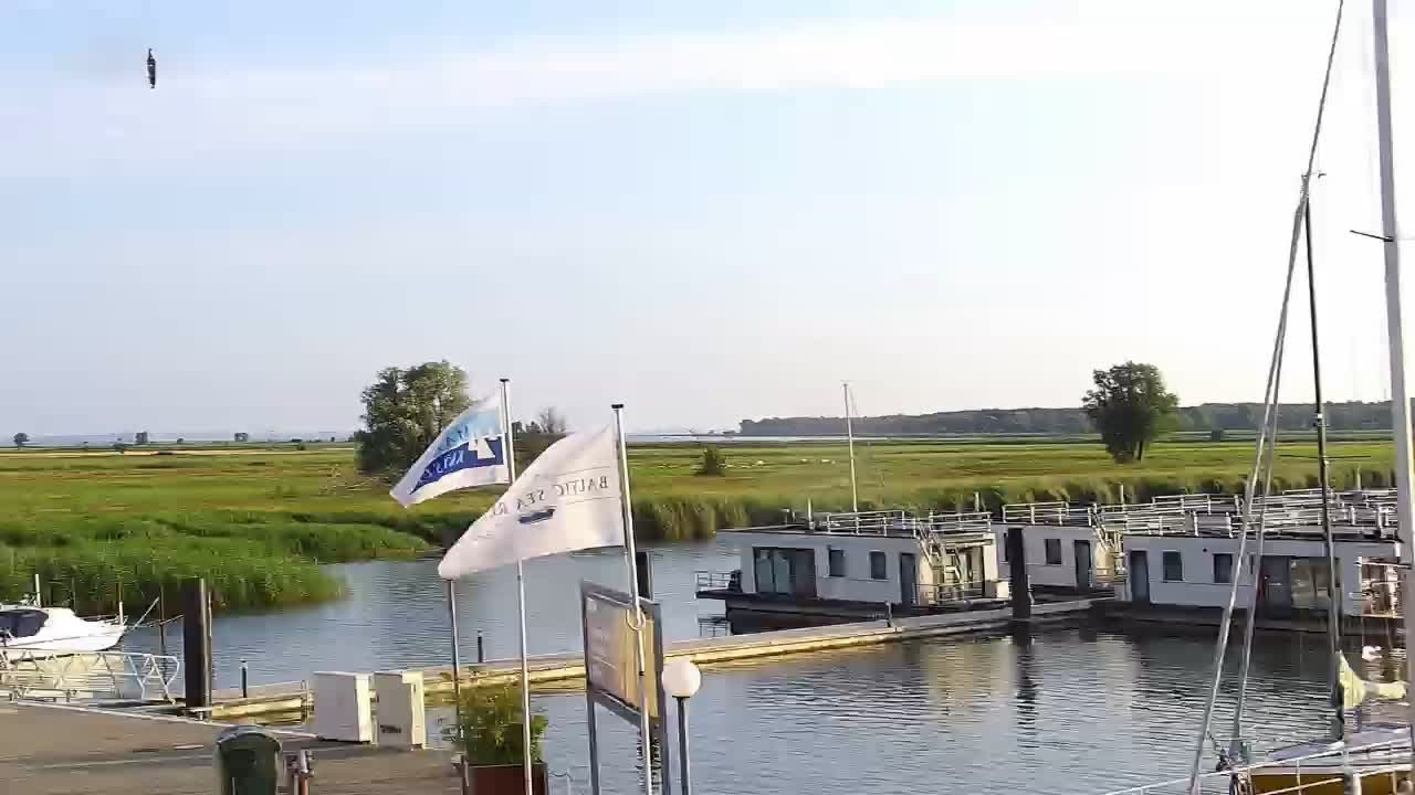 Archived image Webcam Kröslin: At the yacht harbour