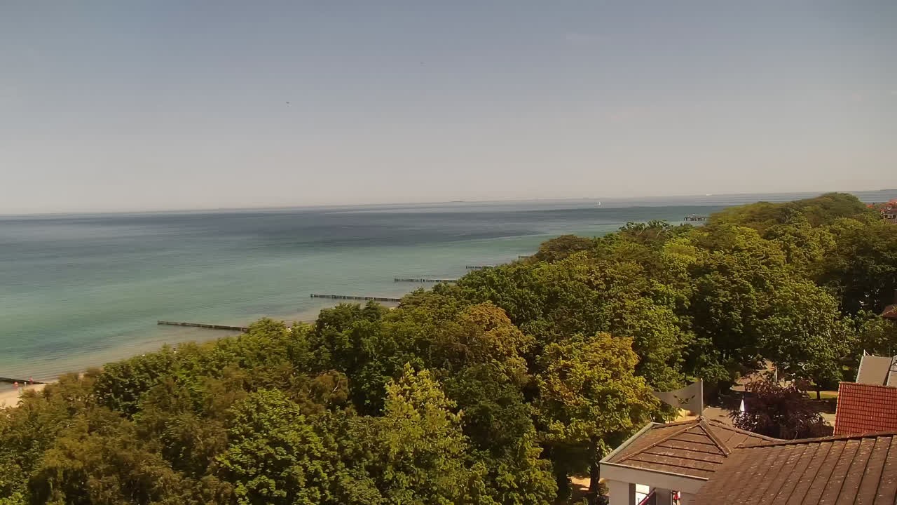Archived image Webcam Kühlungsborn: View from the Upstalsboom Hotel Residence