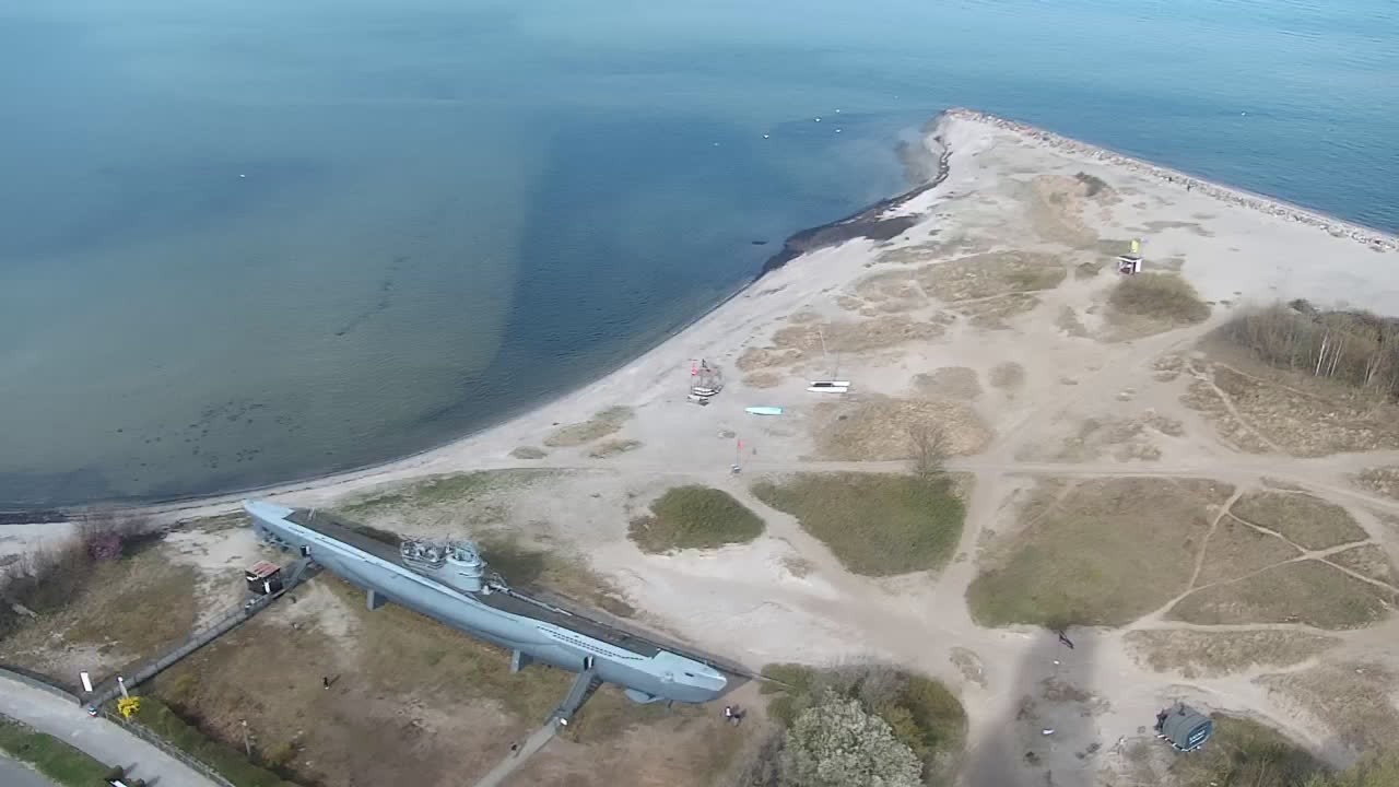 Archived image Webcam Laboe: View of the museum ship