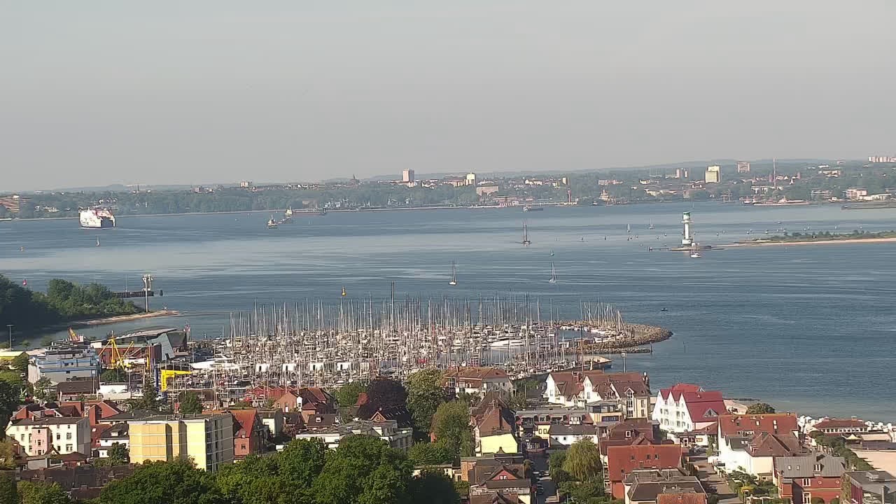Archived image Webcam Laboe: View of the museum ship