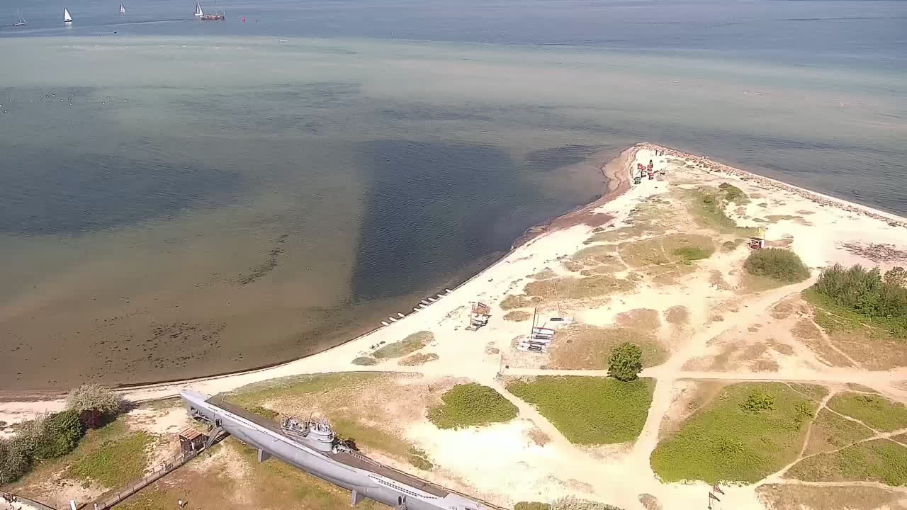 Archived image Webcam Laboe: View of the museum ship