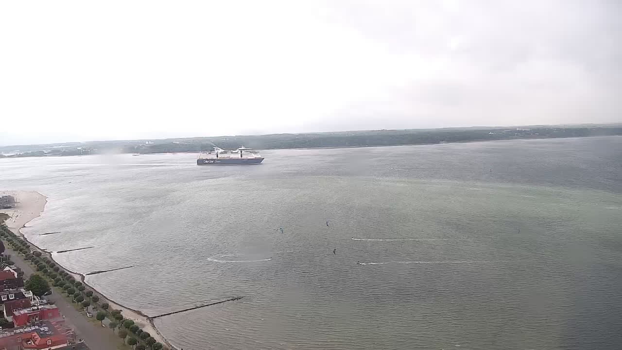 Archiv Foto Webcam Laboe: Blick auf das Museumsschiff