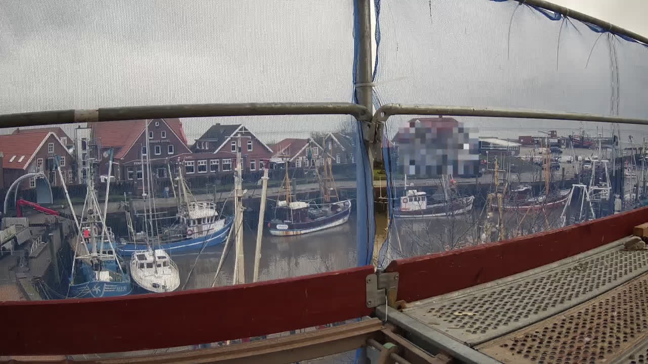 Archiv Foto Webcam Neuharlingersiel am Kutterhafens