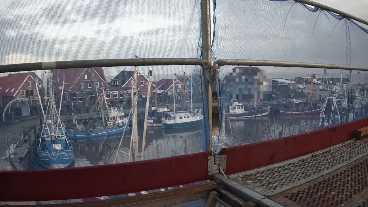 Archiv Foto Webcam Neuharlingersiel am Kutterhafens
