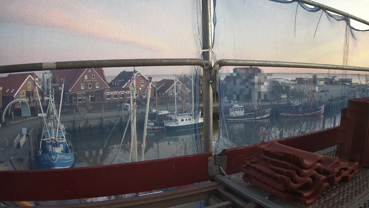 Archiv Foto Webcam Neuharlingersiel am Kutterhafens