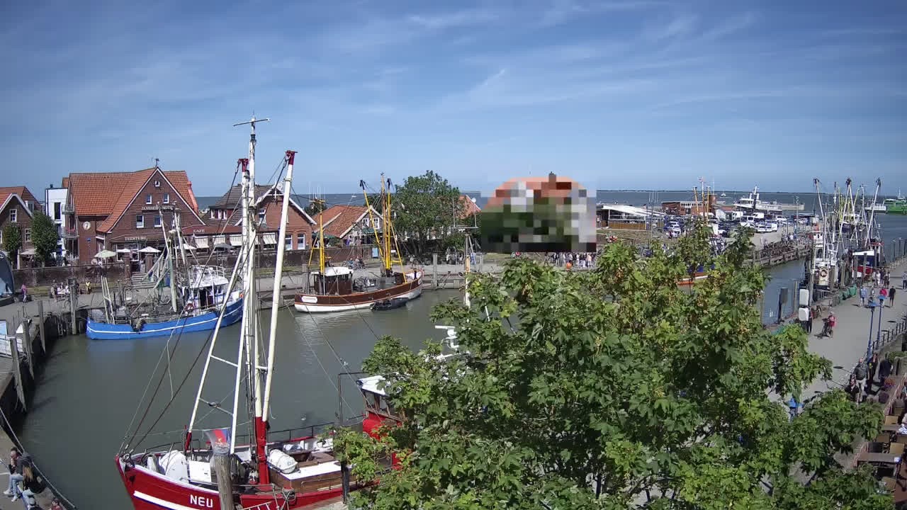 Archiv Foto Webcam Neuharlingersiel am Kutterhafens