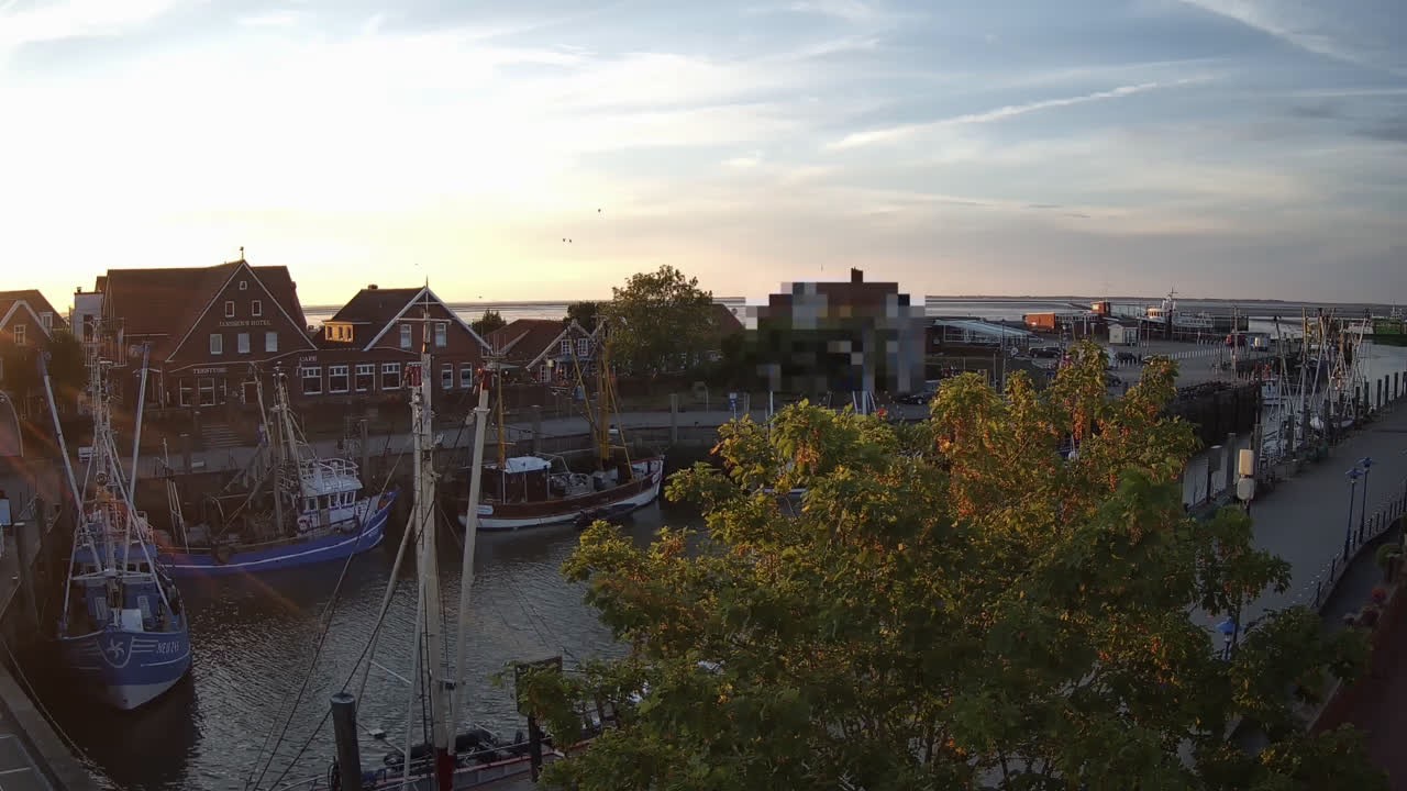 Archiv Foto Webcam Neuharlingersiel am Kutterhafens