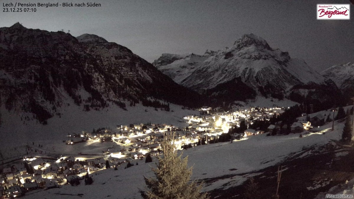 Archiv Foto Webcam Oberlech: Ausblick Pension Bergland