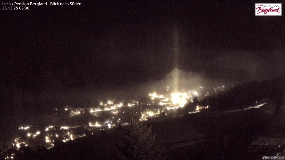 Archiv Foto Webcam Oberlech: Ausblick Pension Bergland