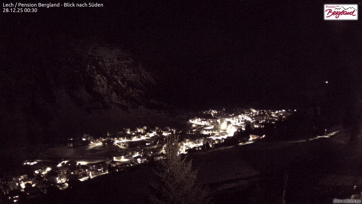 Archiv Foto Webcam Oberlech: Ausblick Pension Bergland