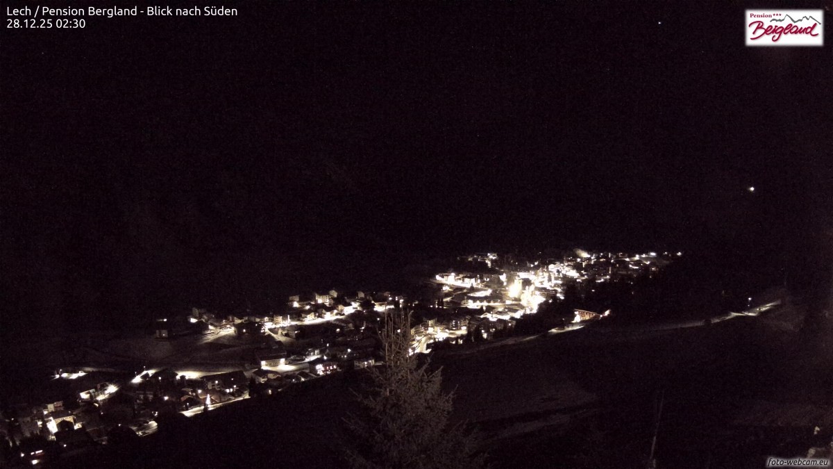 Archiv Foto Webcam Oberlech: Ausblick Pension Bergland