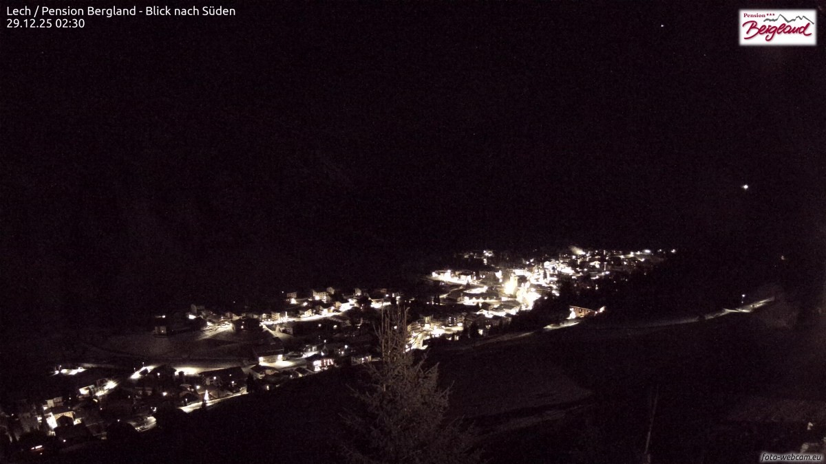 Archiv Foto Webcam Oberlech: Ausblick Pension Bergland