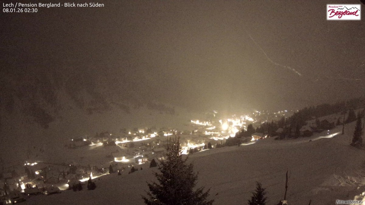 Archiv Foto Webcam Oberlech: Ausblick Pension Bergland