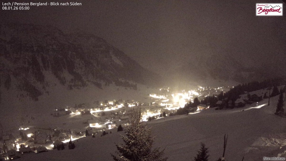 Archiv Foto Webcam Oberlech: Ausblick Pension Bergland