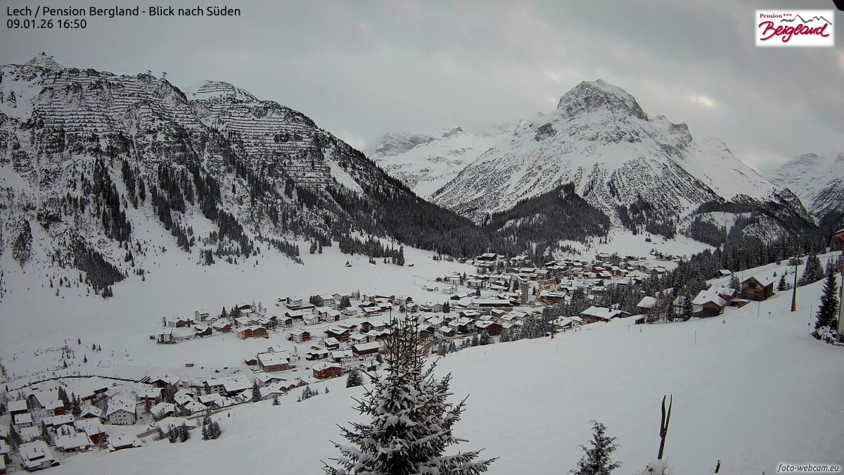 Archived image Webcam Lech am Arlberg - Guesthouse Bergland