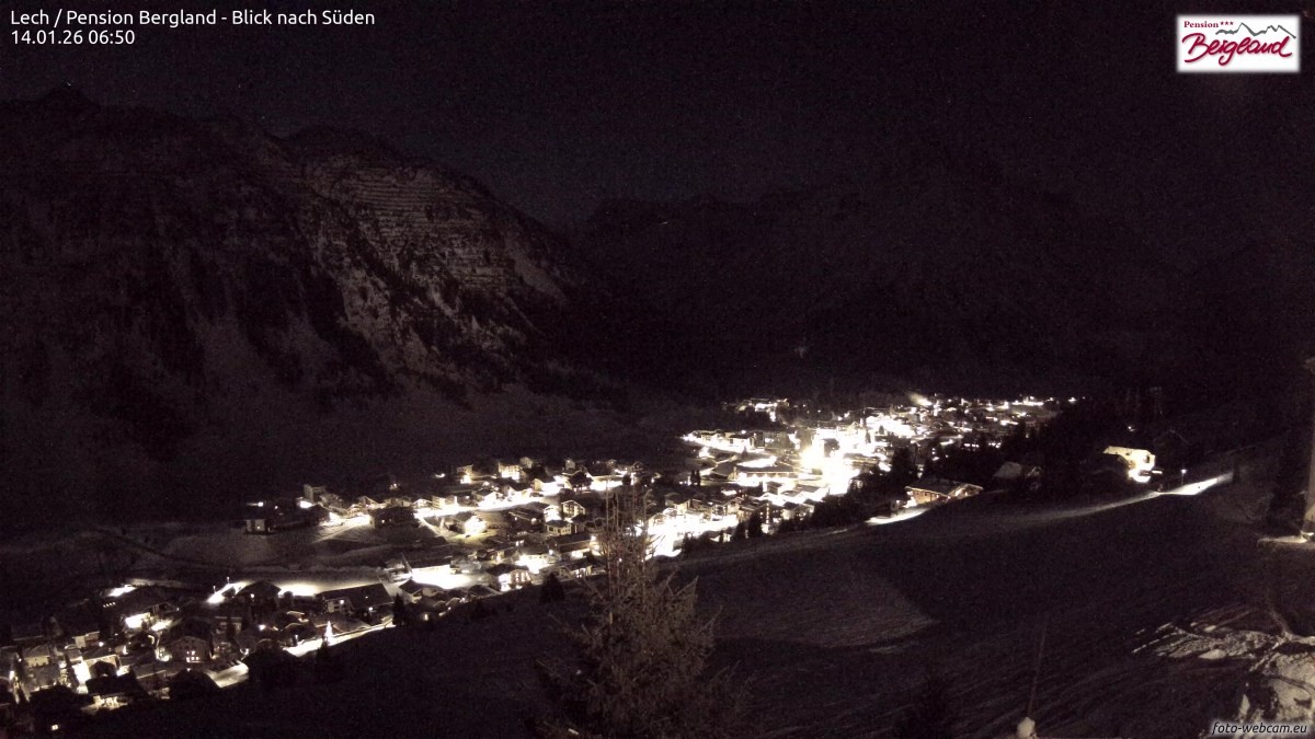 Archiv Foto Webcam Oberlech: Ausblick Pension Bergland