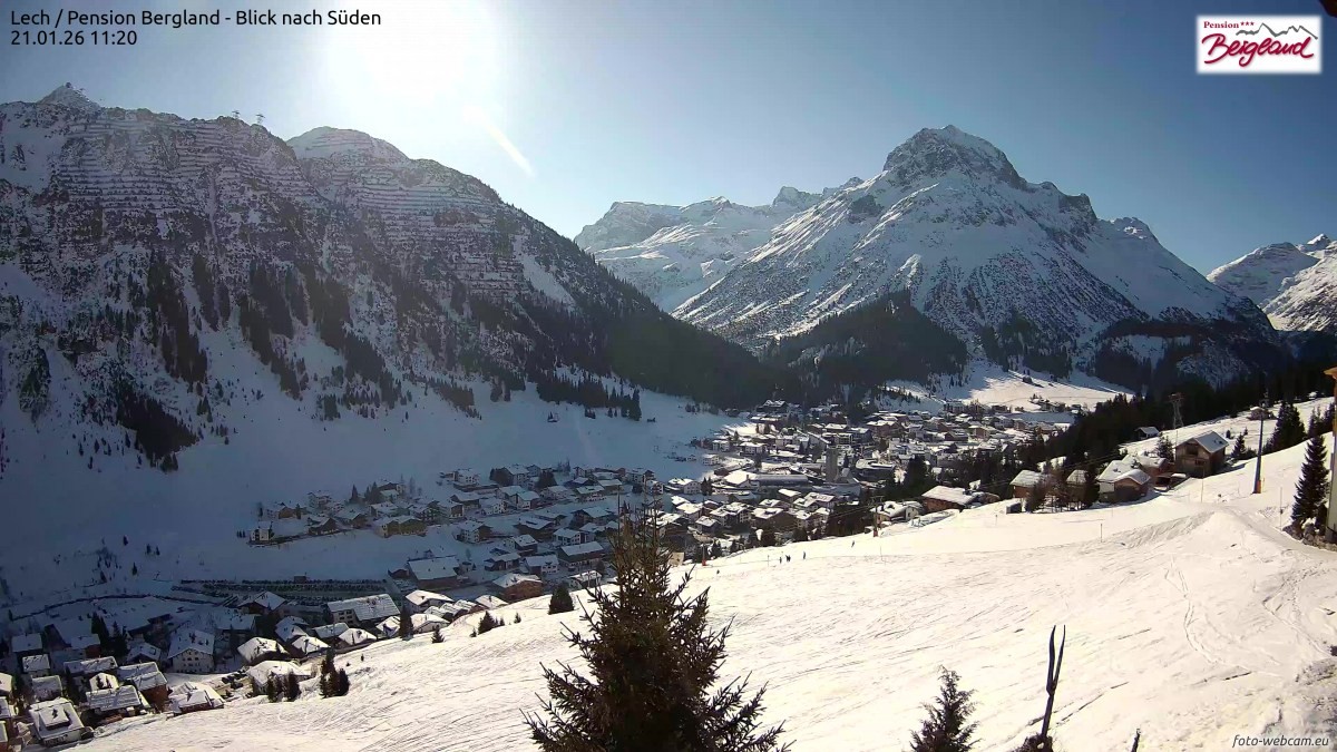 Archived image Webcam Lech am Arlberg - Guesthouse Bergland