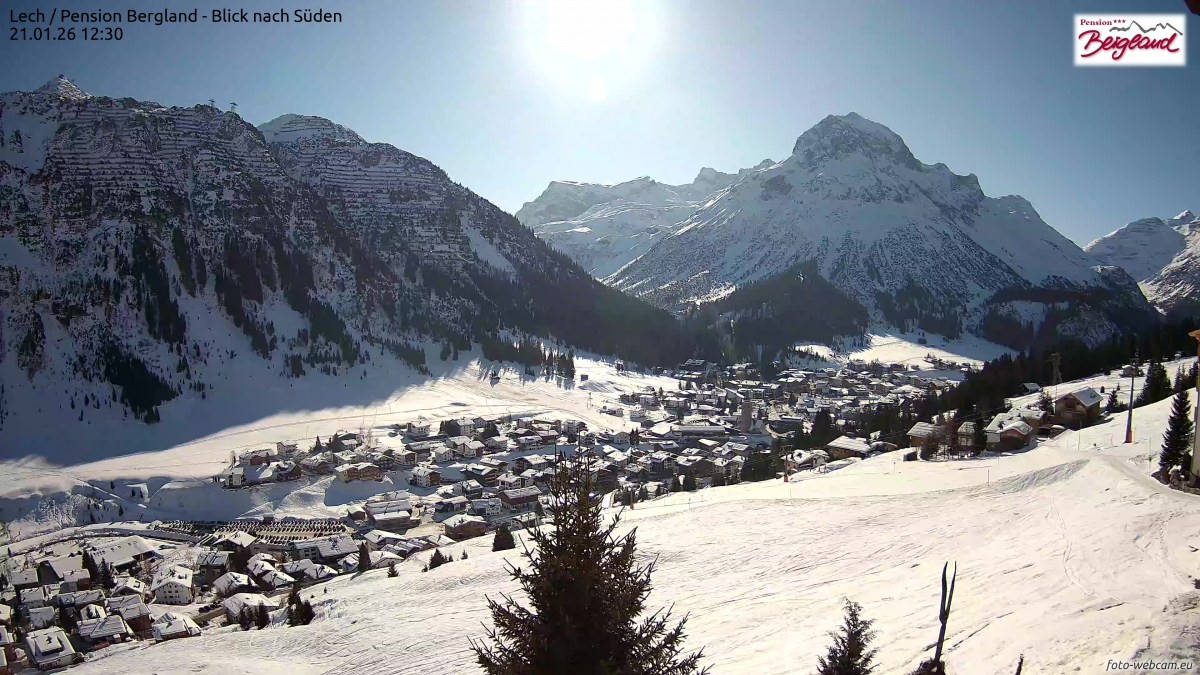 Archived image Webcam Lech am Arlberg - Guesthouse Bergland