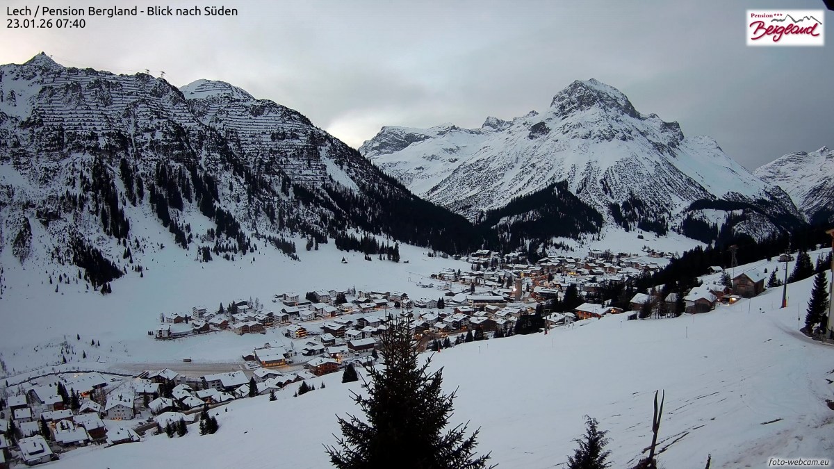 Archived image Webcam Lech am Arlberg - Guesthouse Bergland