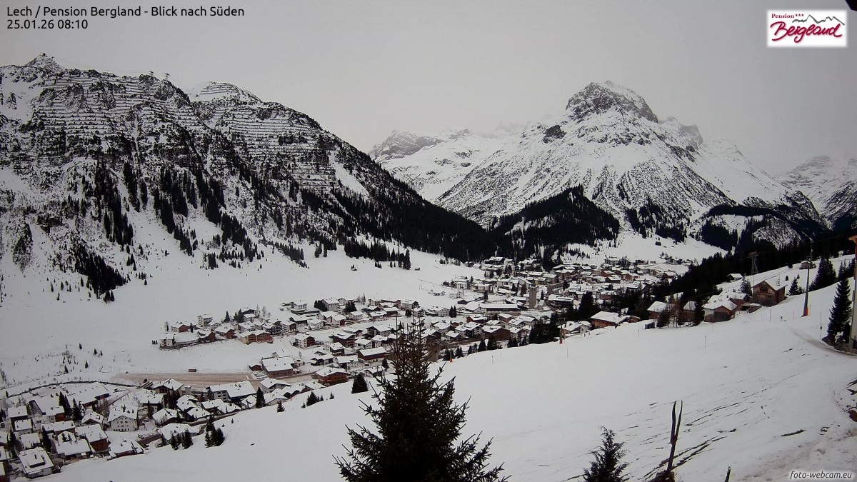 Archiv Foto Webcam Oberlech: Ausblick Pension Bergland
