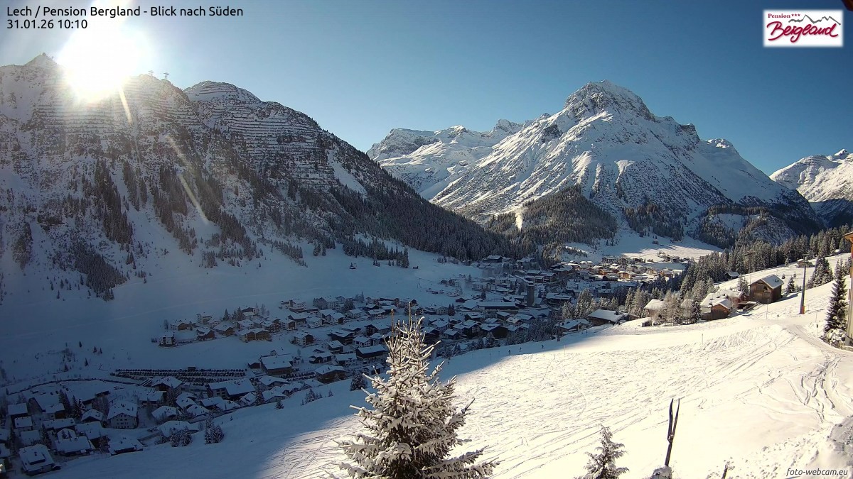 Archiv Foto Webcam Oberlech: Ausblick Pension Bergland