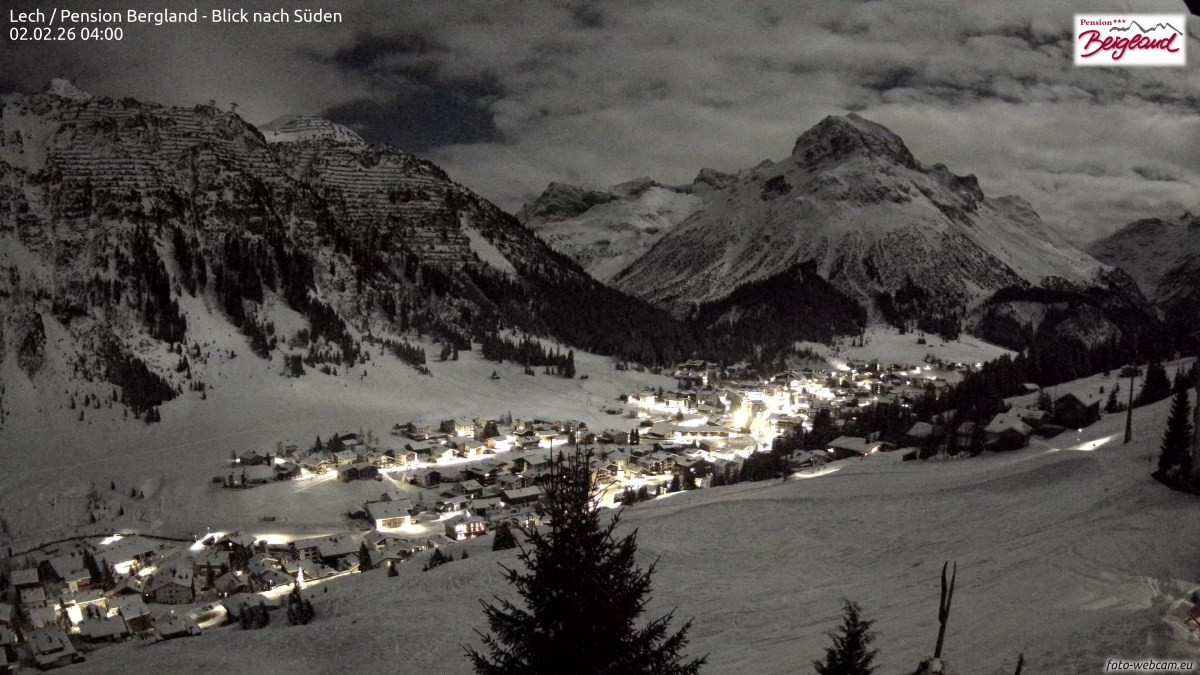 Archiv Foto Webcam Oberlech: Ausblick Pension Bergland