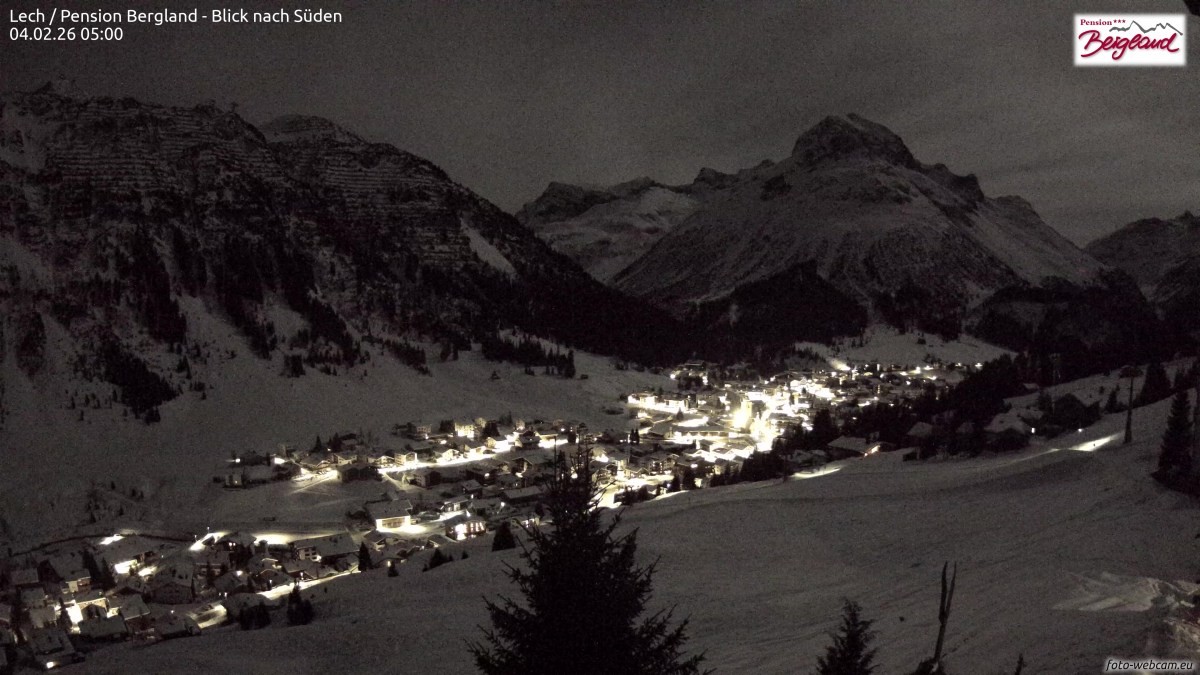 Archiv Foto Webcam Oberlech: Ausblick Pension Bergland